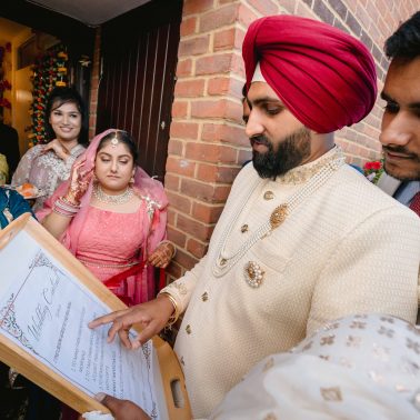 Sikh wedding photography by Olivinestudios