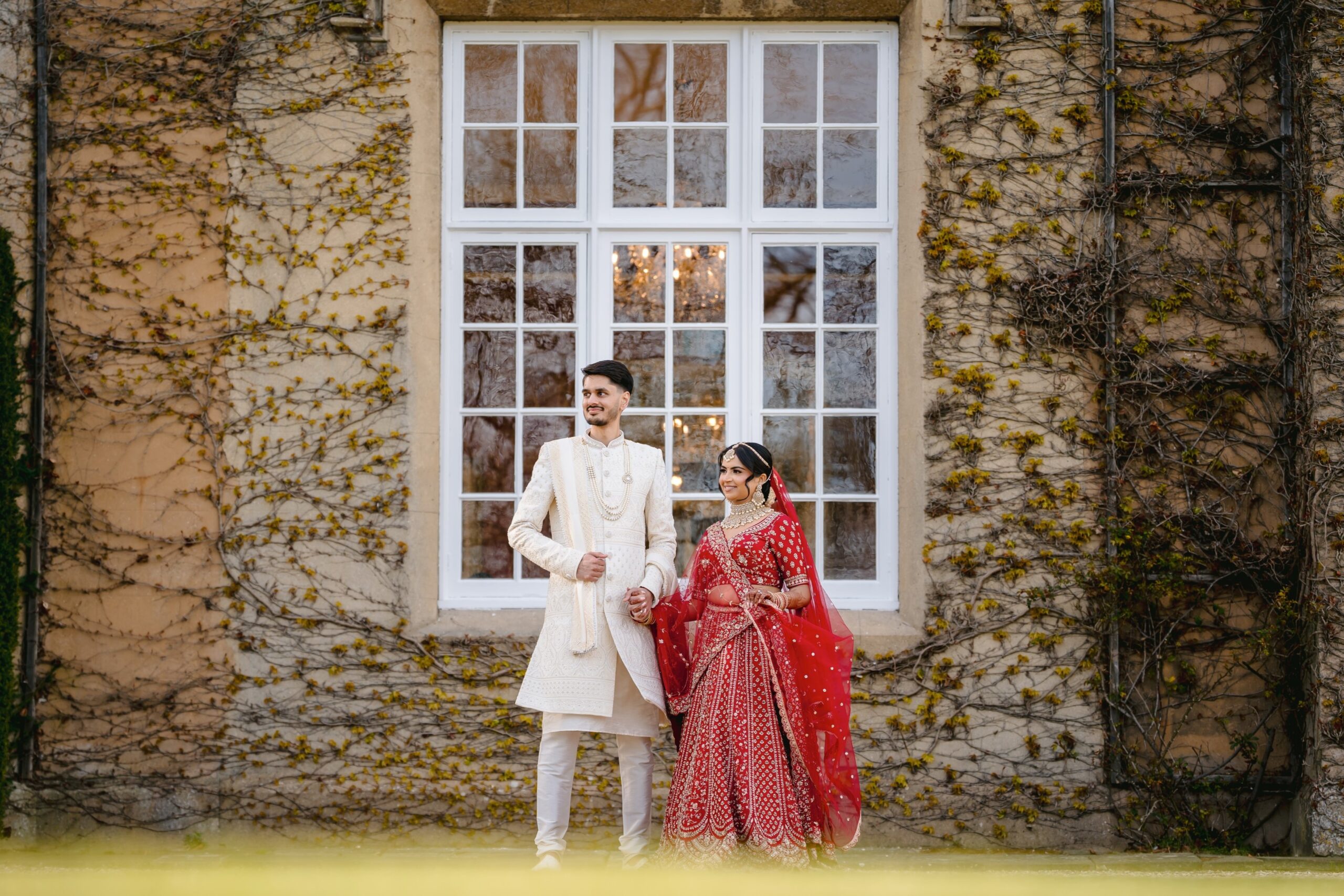 Indian Wedding Photography of Hansi & Rishi in Offley place by Olivine Studios.