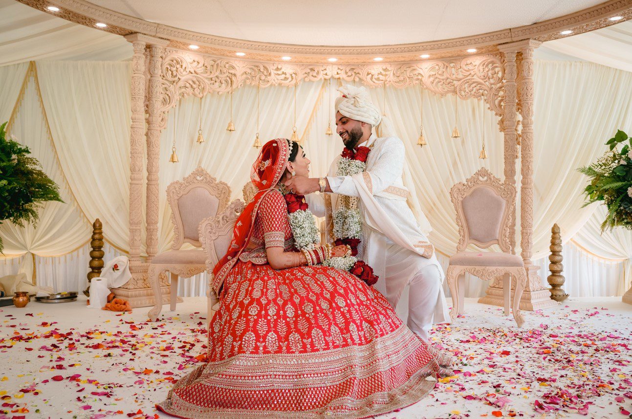 Indian Wedding Photography of Puja & Mahek in North Mymms Park by Olivine Studios.